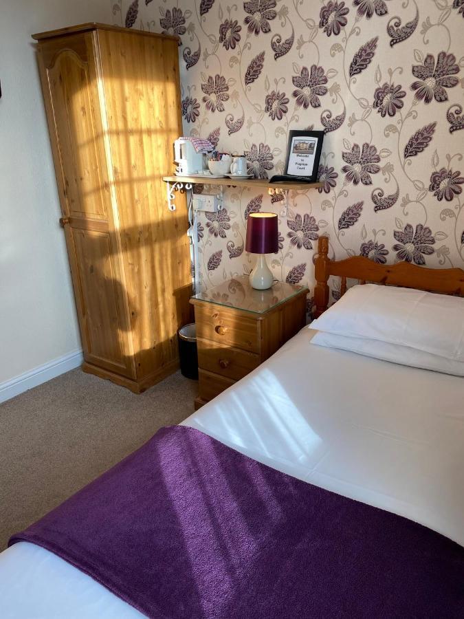 Bed & Breakfast Court